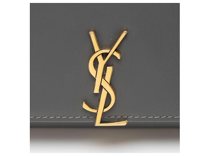 Autre Marque Portafoglio a catena Saint Laurent in pelle di vitello liscia Monogram Cassandre - vista 9