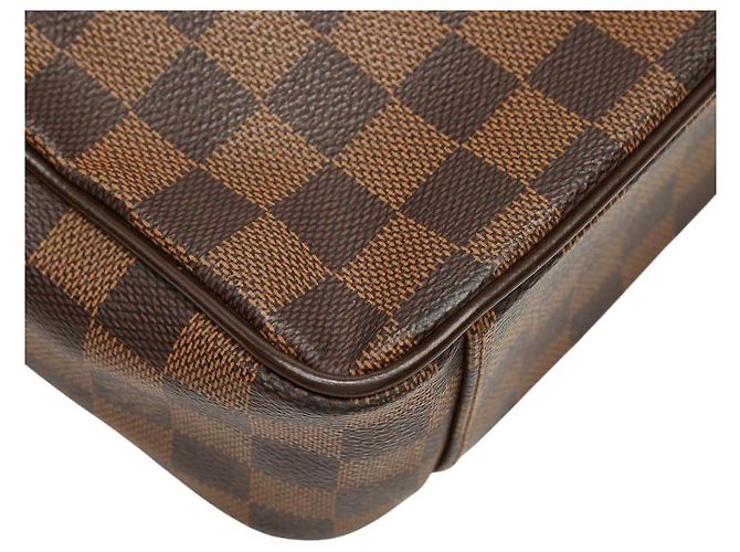 Bolsa Tiracolo Louis Vuitton Shelton MM Marrom - vista 7