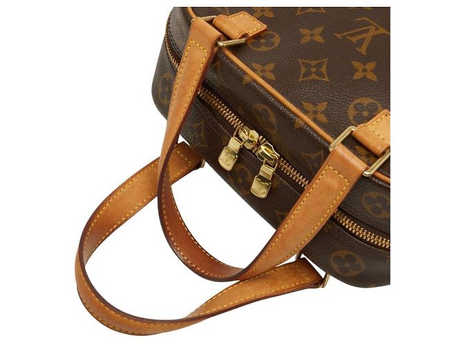 Bolso Louis Vuitton Monogram Exantry Cite Castaño - vista 8