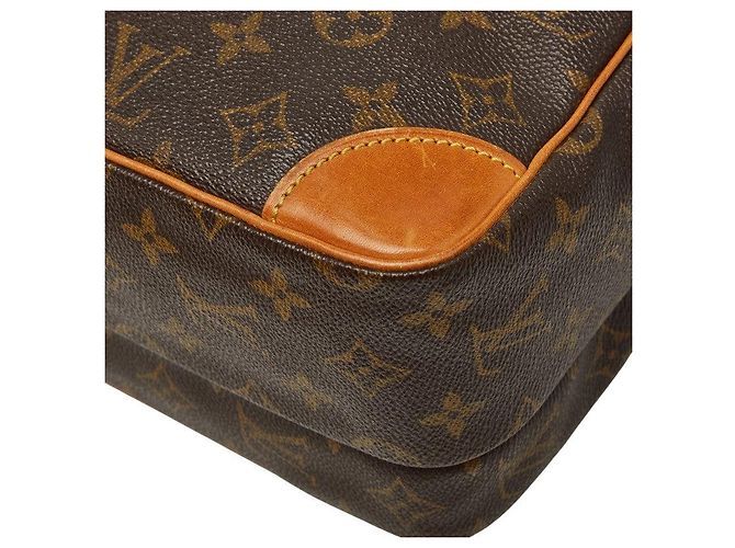 Bolso de hombro Nile Monogram Louis Vuitton Castaño - vista 6