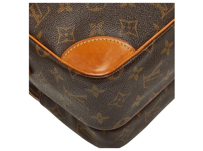 Bolso de hombro Nile Monogram Louis Vuitton Castaño - vista 7