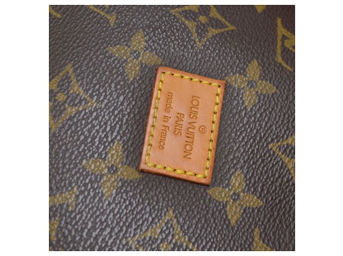 Louis Vuitton Saumur Monogram Canvas 30 Marrom - vista 4