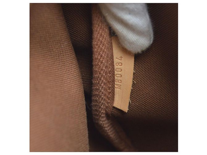 Louis Vuitton Saumur Monogram Canvas 30 Marrom - vista 5