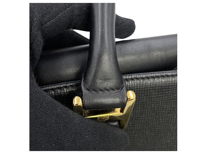Sac à main MCM en cuir noir - vue 12