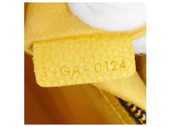 Céline Celine Luggage Smooth Leather Micro Yellow - view 5
