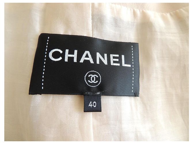 Chanel Oversize Lammlederjacke Beige mit schwarzer Paspelierung - Ansicht 8