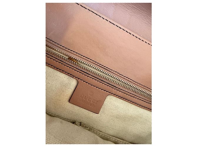 Gucci Emily Schultertasche aus Leder mit geprägtem Monogramm Pink - Ansicht 9