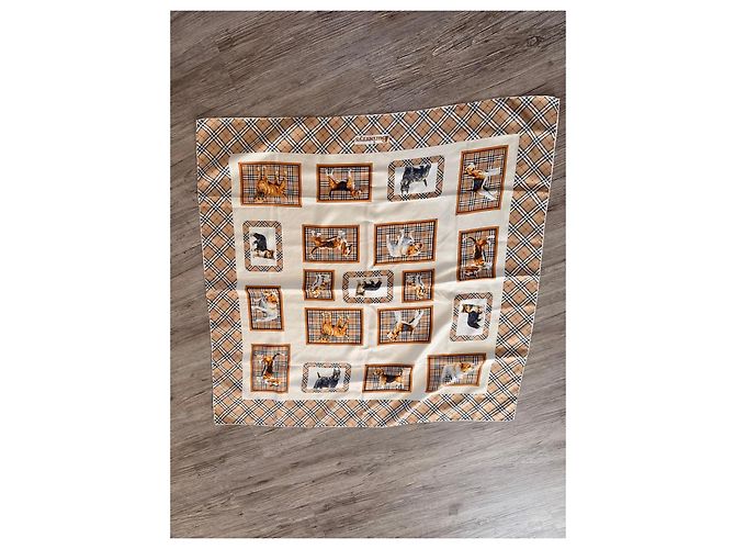 Foulard in seta Burberry stampa cani Marrone Bianco Beige - vista 5