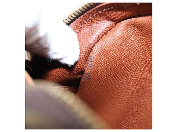 Louis Vuitton Blois Monogram Canvas Marron - vue 7