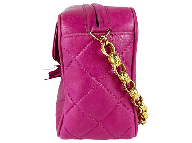 Borsa a tracolla Chanel in pelle d'agnello Magenta - vista 2