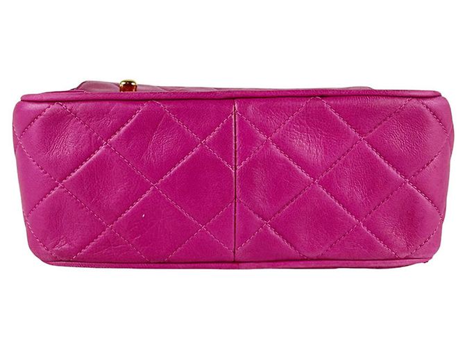 Borsa a tracolla Chanel in pelle d'agnello Magenta - vista 4