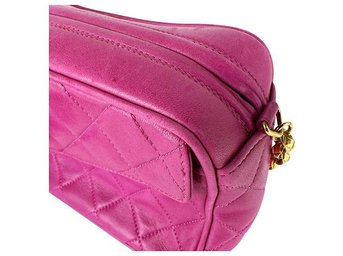 Borsa a tracolla Chanel in pelle d'agnello Magenta - vista 6