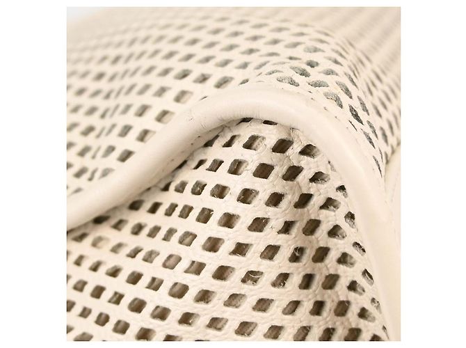 Chanel Up In The Air Top Handle Perforated Leather Large Bianco - vista 6