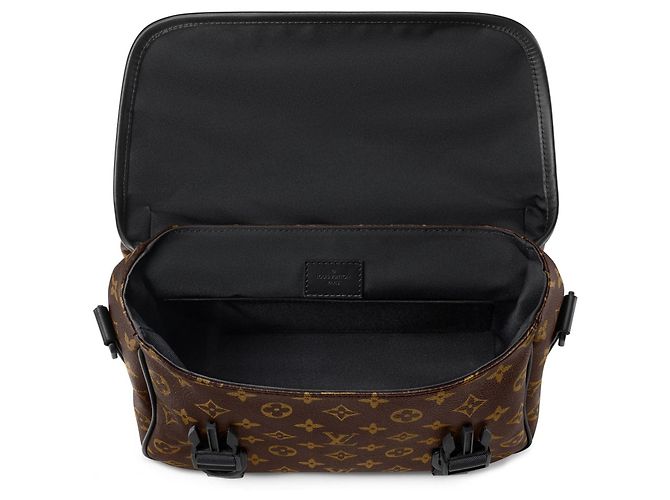 Louis Vuitton Trail Messenger Monogram Canvas Marrone Monogramma - vista 3