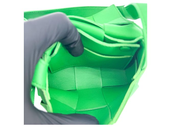 Bottega Veneta Cassette Maxi Intrecciato Leather Extra Mini Verde - vista 5