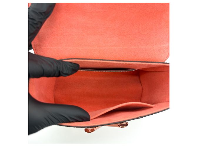 Louis Vuitton Twist Epi Leather MM Bege - vista 5