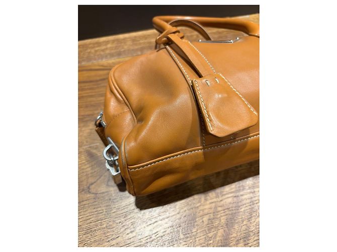 Prada Bolso Satchel Vitello Daino Castaño - vista 7