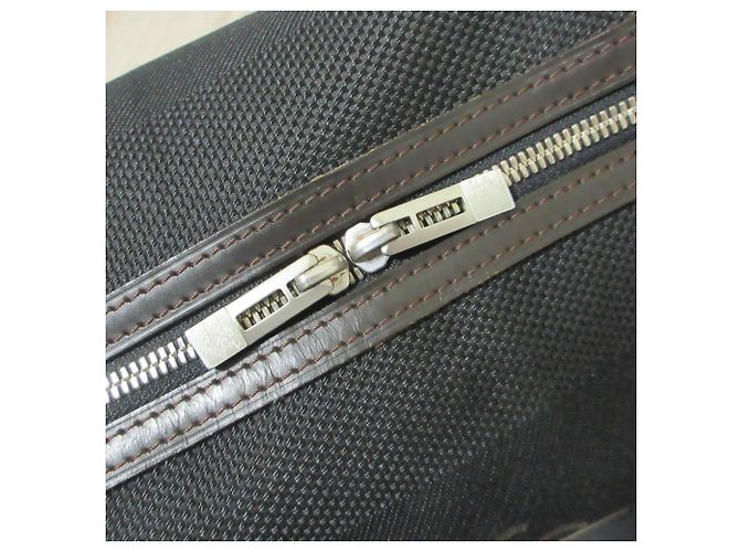 Sac Messenger Louis Vuitton Damier Geant Explore Noir - vue 10