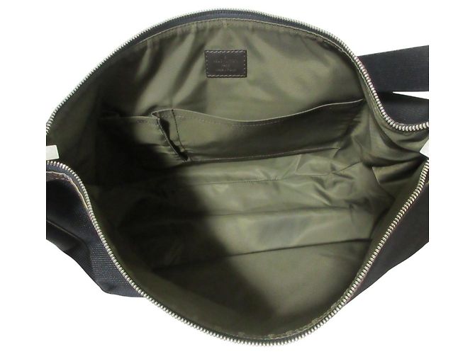 Sac Messenger Louis Vuitton Damier Geant Explore Noir - vue 11