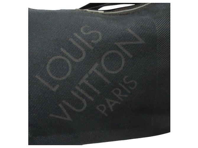 Sac Messenger Louis Vuitton Damier Geant Explore Noir - vue 9