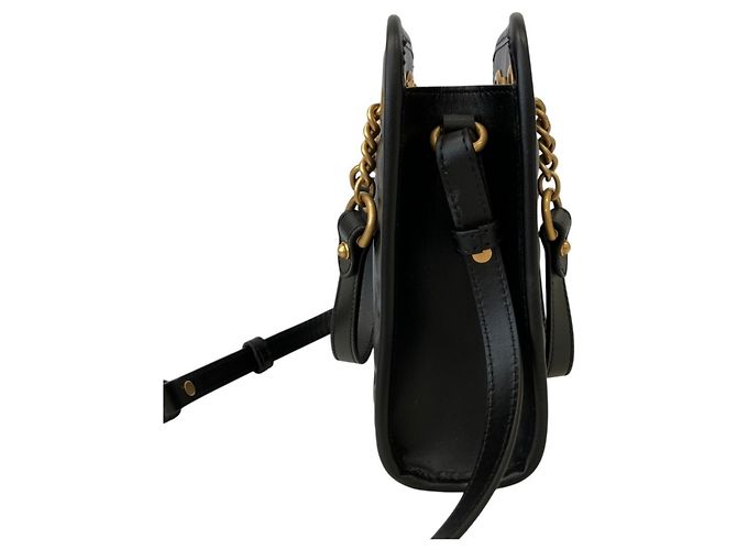 Bolsa de Ombro Gucci GG Marmont em Couro Matelassê Preto - vista 2