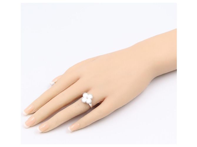 Van Cleef & Arpels Vintage Alhambra Ring aus Perlmutt Silber Weiß - Ansicht 7