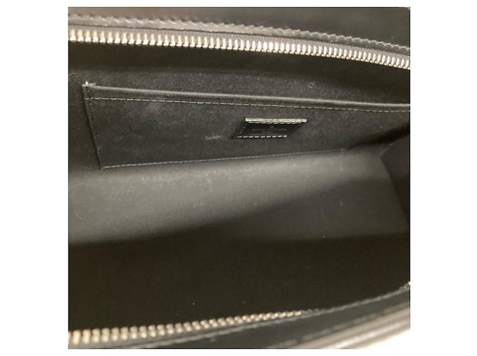 Borsa a tracolla Louis Vuitton Madeleine PM Nero - vista 5