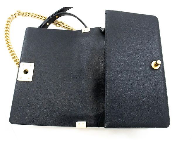 Borsa a tracolla con catena CHANEL Boy in vitello grana Noir Matelassé Oro Nero - vista 11