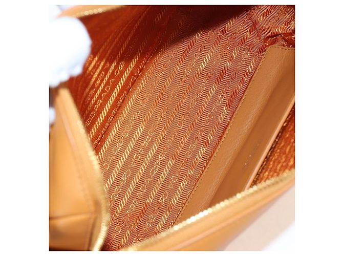 Sac à épaule PRADA Darling en cuir beige doré Auth 200771SAM - vue 10