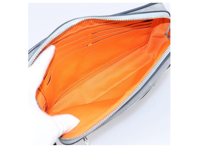 Borsa a pochette LOUIS VUITTON Monogram Satellite Alpha Clutch Bag Silver M44171 LV Auth 204313A Argento - vista 11