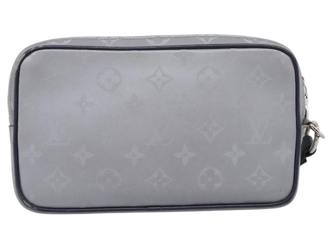 Borsa a pochette LOUIS VUITTON Monogram Satellite Alpha Clutch Bag Silver M44171 LV Auth 204313A Argento - vista 13