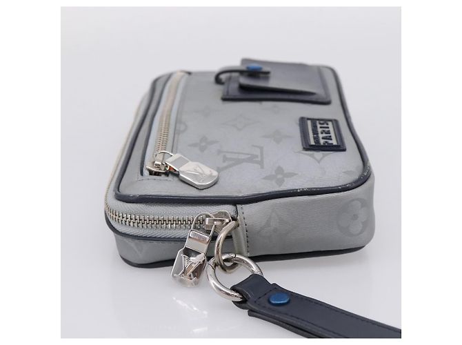 Borsa a pochette LOUIS VUITTON Monogram Satellite Alpha Clutch Bag Silver M44171 LV Auth 204313A Argento - vista 4