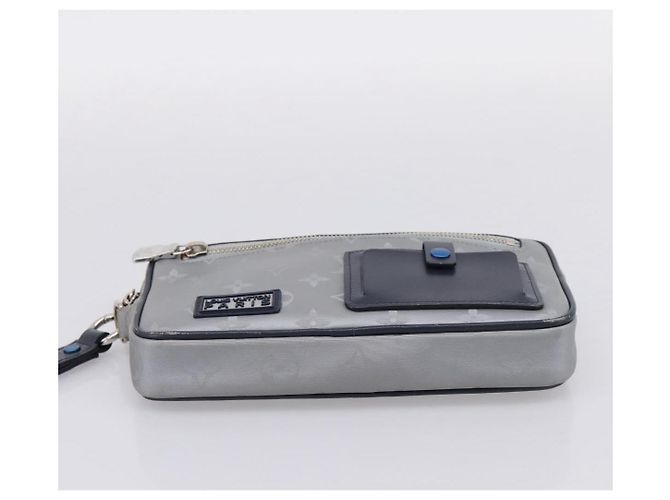 Borsa a pochette LOUIS VUITTON Monogram Satellite Alpha Clutch Bag Silver M44171 LV Auth 204313A Argento - vista 5