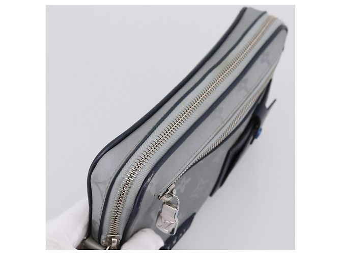 Borsa a pochette LOUIS VUITTON Monogram Satellite Alpha Clutch Bag Silver M44171 LV Auth 204313A Argento - vista 6