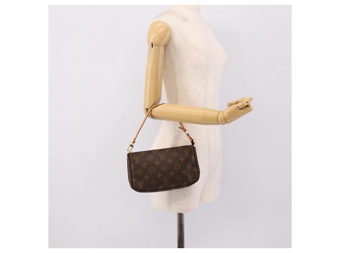 LOUIS VUITTON Monogram Pochette Accessoires Pouch M51980 LV Auth BA15816V Monogramma - vista 24