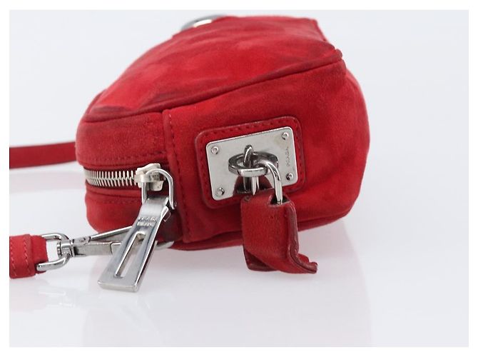 Bolsa de Ombro PRADA Camurça Vermelha Prata Auth 201372 Vermelho - vista 4