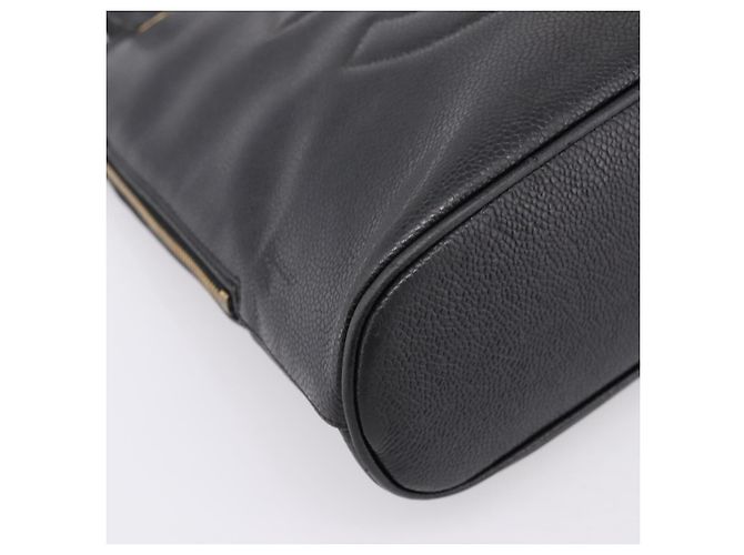 Borsa a tracolla CHANEL COCO Mark Chain in pelle caviar nera e oro CC Auth 201540A Nero D'oro - vista 16