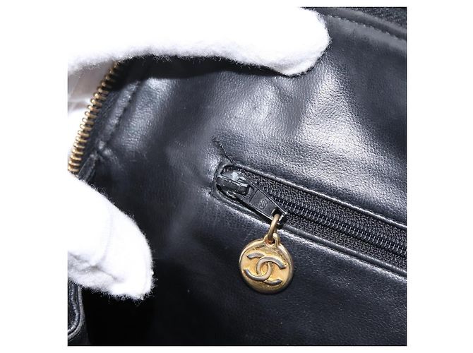 Borsa a tracolla CHANEL COCO Mark Chain in pelle caviar nera e oro CC Auth 201540A Nero D'oro - vista 25