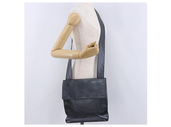 Borsa a tracolla CHANEL in pelle blu e oro CC Auth 203466A D'oro - vista 29