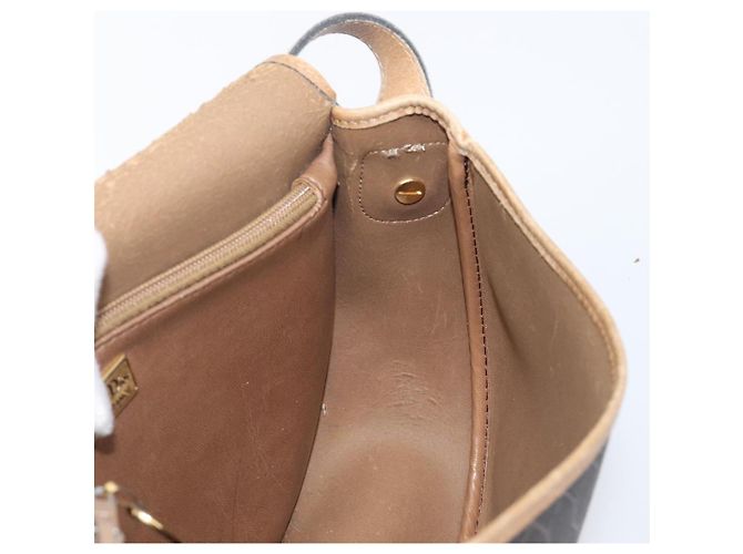 Borsa a tracolla Christian Dior Honeycomb PVC Leather Nero Oro Auth 204704 - vista 22
