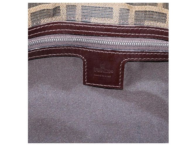 Borsa a tracolla FENDI Zucca Canvas Mamma Baguette Nero Argento Auth BA15572A - vista 22