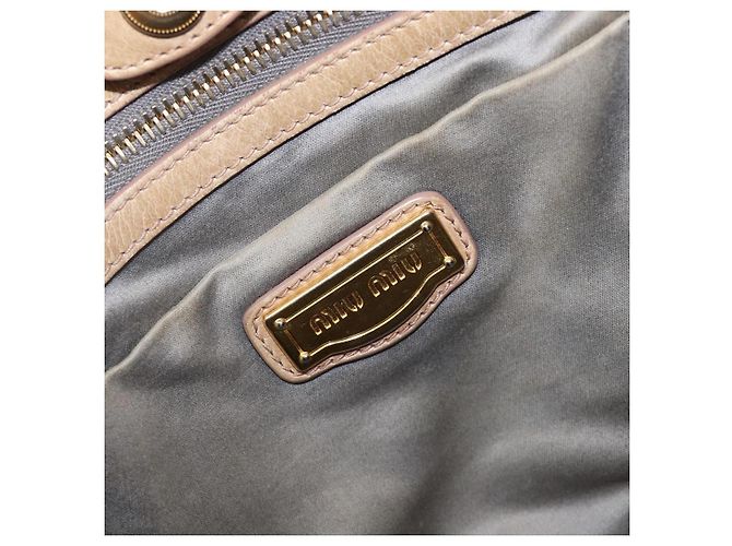 Borsa a mano Miu Miu in pelle beige tono oro Auth 167591A - vista 22