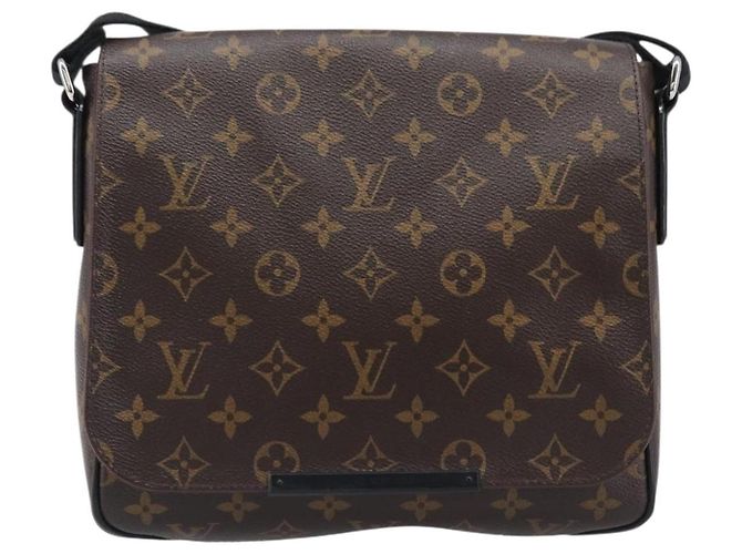LOUIS VUITTON Monogram District PM Shoulder Bag M40935 LV Auth 201538V Monograma - vista 13