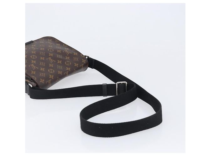 LOUIS VUITTON Monogram District PM Shoulder Bag M40935 LV Auth 201538V Monograma - vista 7