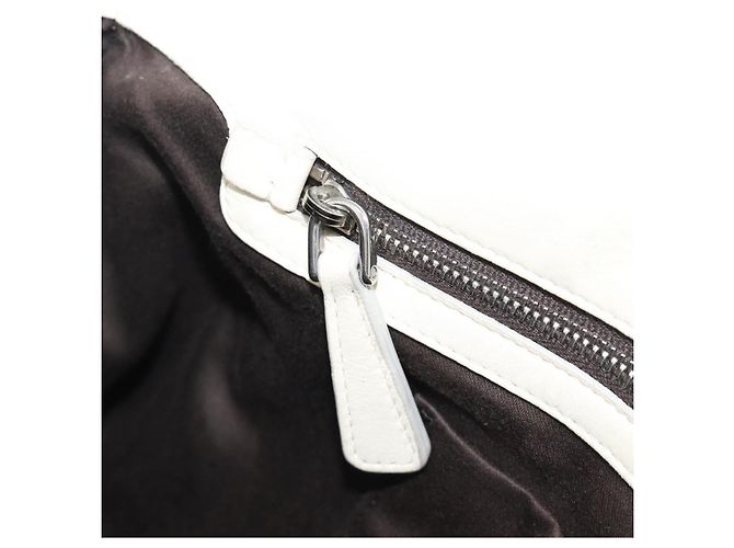 Borsa a tracolla Miu Miu Matelassé con catena in pelle 2way White Silver Auth 202695A Argento Bianco - vista 32