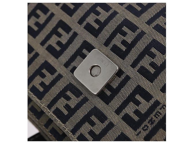 Borsa a tracolla FENDI Zucchino Canvas Mamma Baguette Navy Silver Auth 198254V Argento Blu navy - vista 25