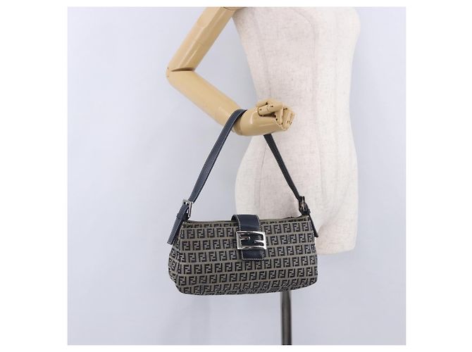 Borsa a tracolla FENDI Zucchino Canvas Mamma Baguette Navy Silver Auth 198254V Argento Blu navy - vista 33