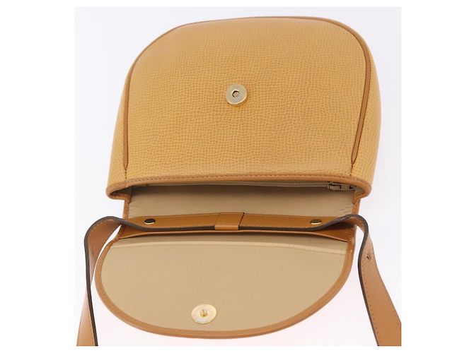 Borsa a tracolla Christian Dior in pelle beige e oro Auth 205085 D'oro - vista 10