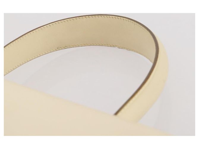 Borsa Salvatore Ferragamo Gancini in pelle bianca e oro Auth 205161 Bianco D'oro - vista 16