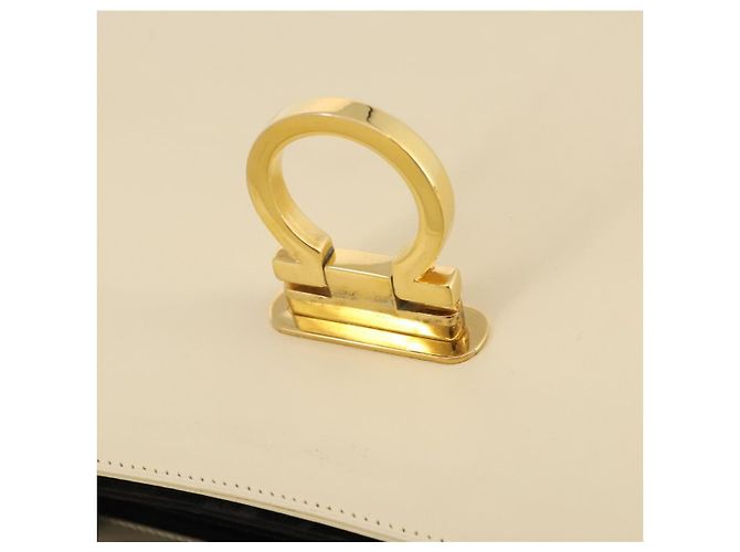 Borsa Salvatore Ferragamo Gancini in pelle bianca e oro Auth 205161 Bianco D'oro - vista 29